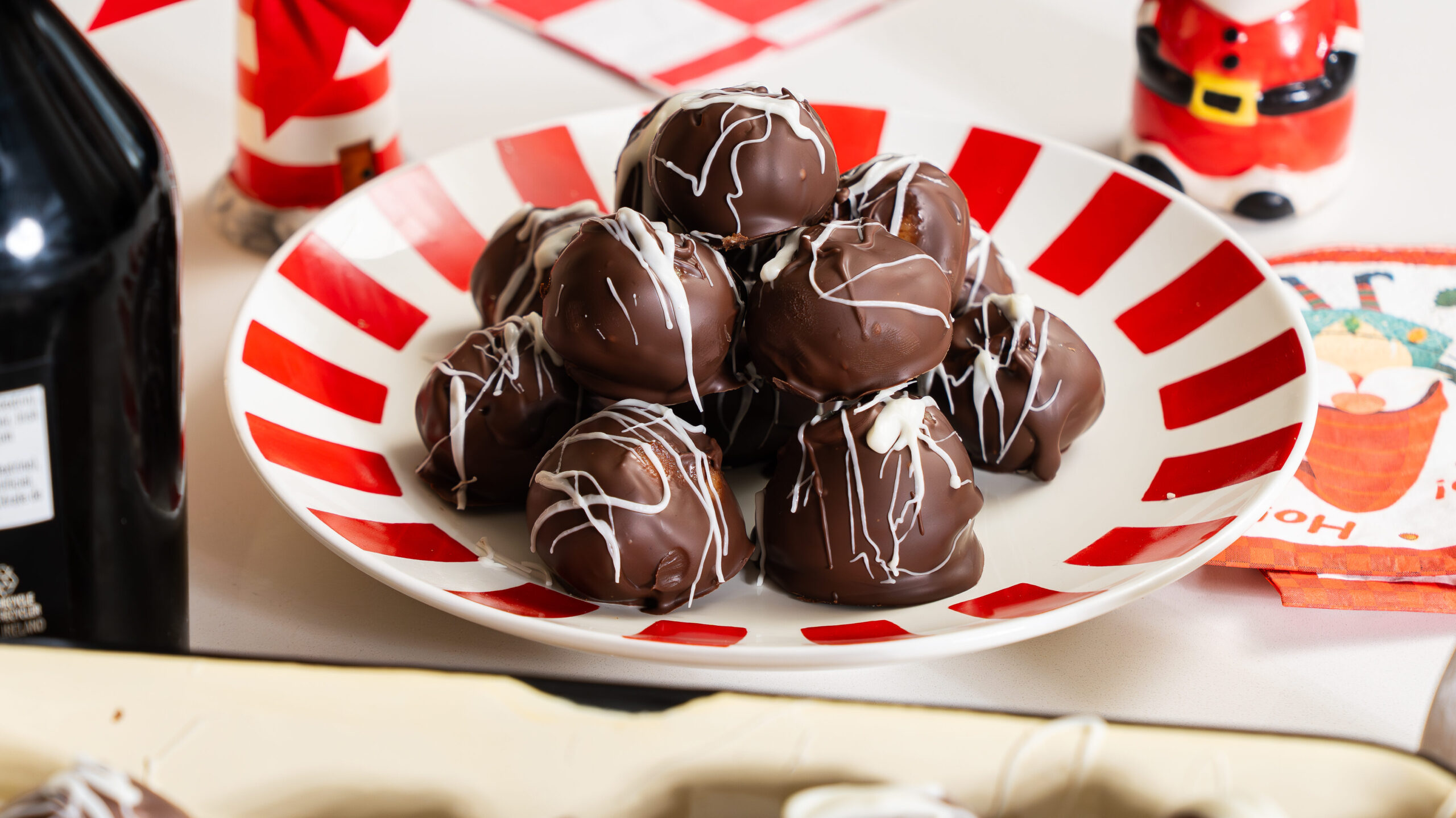 Master Oreo Truffles: Two Irresistible Chocolate Coatings Compared
